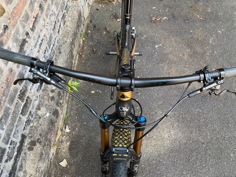 Used Canyon Spectral CFR 9.0 SL 2019 Mountainbike, Schwarz — image 11 of 15