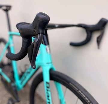 Used Bianchi OLTRE XR4 DISC/ULTEGRA 12s Di2+C36+VISION METRON ACR Gr.57(59) BESTzustand 2022 Road & Gravel, Green — image 7 of 11
