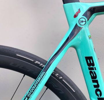Used Bianchi OLTRE XR4 DISC/ULTEGRA 12s Di2+C36+VISION METRON ACR Gr.57(59) BESTzustand 2022 Road & Gravel, Green — image 11 of 11
