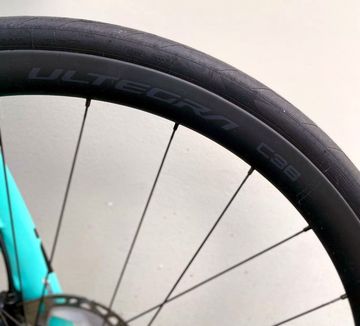 Used Bianchi OLTRE XR4 DISC/ULTEGRA 12s Di2+C36+VISION METRON ACR Gr.57(59) BESTzustand 2022 Road & Gravel, Green — image 9 of 11
