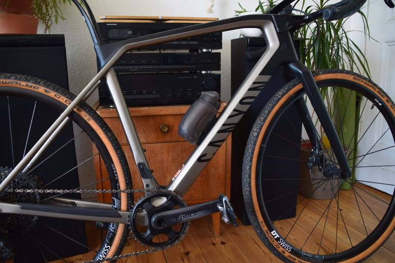 Used Canyon Grail CF SL 8.0 ETAP 2020 Road & Gravel, Hellgrau — image 2 of 9