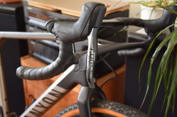 Used Canyon Grail CF SL 8.0 ETAP 2020 Road & Gravel, Hellgrau — image 8 of 9