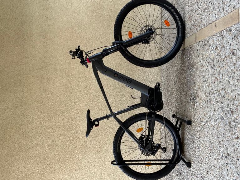 Used DECATHLON Beeq M500 wild 2022 Mountainbike, Light Gray — image 1 of 3
