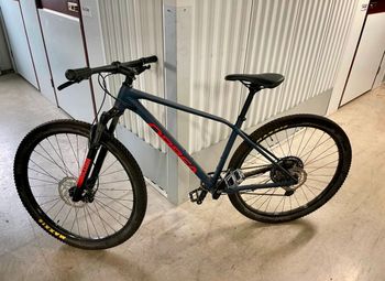 Orbea ALMA H30 2022 2022 Mountainbike usato, Blu — immagine 4 di 4