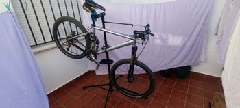 Used Trek Fuel 90 2004 2004 Mountainbike, Light Gray, 26 — image 2 of 8