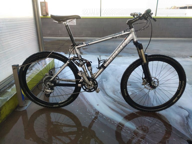 Used Trek Fuel 90 2004 2004 Mountainbike, Light Gray, 26 — image 7 of 8