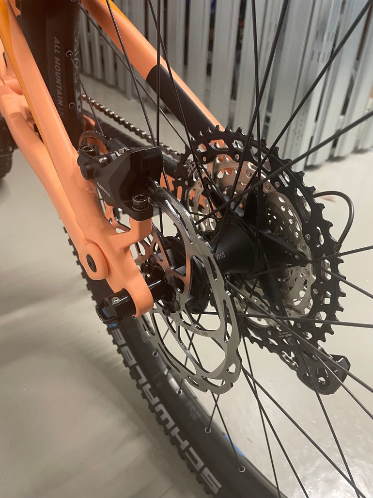 Used Canyon Neuron 6 WMN 2022 Mountainbike, Orange — image 5 of 5