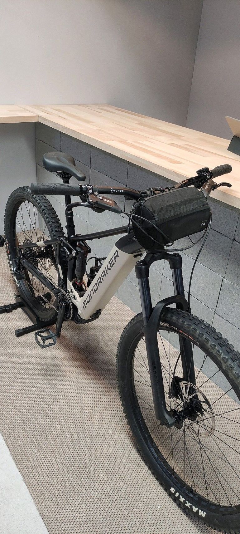 Used Mondraker DUSK 2024 2024 Mountainbike, Black, 29 — image 5 of 7