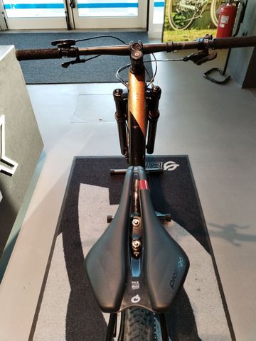 Tweedehands Giant XTC Advanced 29 1.5 2022 2022 Mountainbike — afbeelding 5 van 6