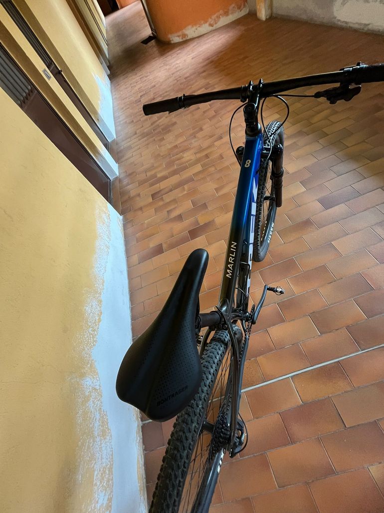 Trek Marlin 8 Gen 2 2023 2023 Mountainbike usato, Blu — immagine 5 di 6