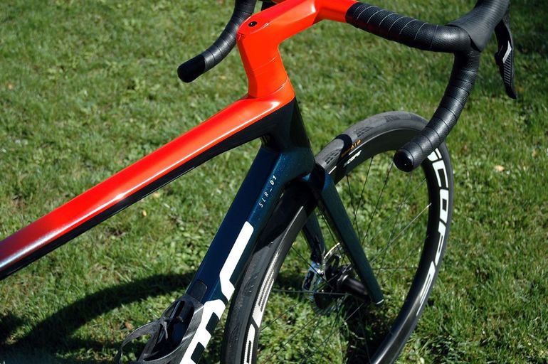 Used BMC TEAMmachine SLR01 DISC Rahmen-/frame-Set frameset DEEP-SEA/NEON-RED Gr.56 2024 Road & Gravel, Green — image 4 of 15