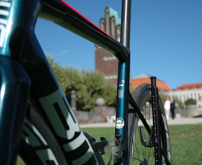 Used BMC TEAMmachine SLR01 DISC Rahmen-/frame-Set frameset DEEP-SEA/NEON-RED Gr.56 2024 Road & Gravel, Green — image 6 of 15