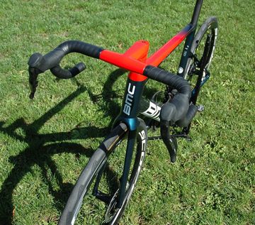 Used BMC TEAMmachine SLR01 DISC Rahmen-/frame-Set frameset DEEP-SEA/NEON-RED Gr.56 2024 Road & Gravel, Green — image 9 of 15