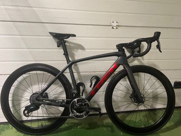 Używany Trek Émonda SL 7 2023 2023 Road & Gravel — zdjęcie 4 z 5