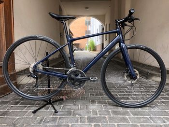 Used Giant FastRoad SL 2 2021 Road & Gravel — image 1 of 4