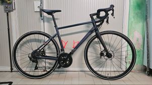 TRIBAN - RC520 Disc Road Bike - 105 2021, 2021