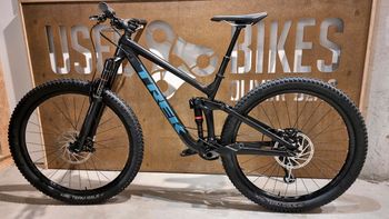 Used Trek Slash 8 2020 Mountainbike — image 3 of 13