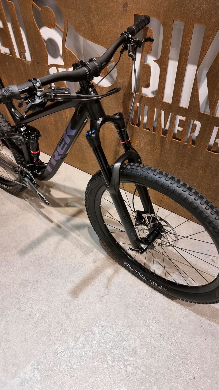 Used Trek Slash 8 2020 Mountainbike — image 12 of 13