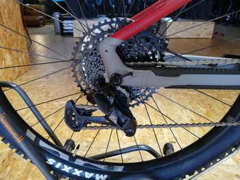 Použité Mondraker LEVEL R 2023 2023 Mountainbike — obrázek 3 z 5