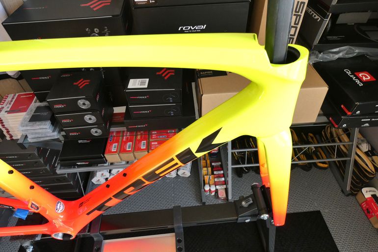 Used Trek Emonda SLR Project One 2022 Road & Gravel, Red — image 5 of 26