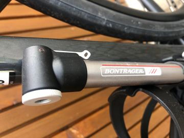 Brugt Trek Émonda SL 5 Disc 2022 2022 Road & Gravel — billede 10 af 11