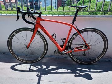 Gebrauchtes Trek Domane SL 6 Pro 2017 2017 Road & Gravel, Rot — Bild 2 von 7
