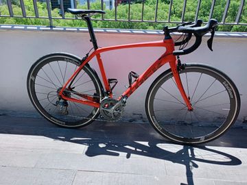 Gebrauchtes Trek Domane SL 6 Pro 2017 2017 Road & Gravel, Rot — Bild 1 von 7
