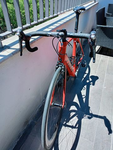 Gebrauchtes Trek Domane SL 6 Pro 2017 2017 Road & Gravel, Rot — Bild 6 von 7