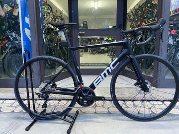 Used BMC Teammachine SLR FIVE 2024 2024 Road & Gravel, Black — image 1 of 5