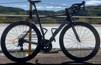 Gebrauchtes Canyon Ultimate CF SLX 8.0 2018 2018 Road & Gravel, Schwarz — Bild 3 von 5