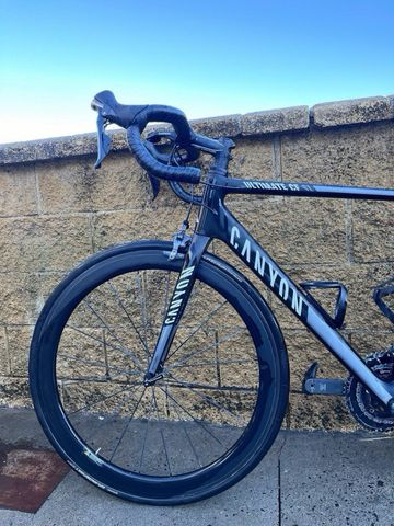 Used Canyon Ultimate CF SLX 8.0 2018 2018 Road & Gravel, Black — image 2 of 5