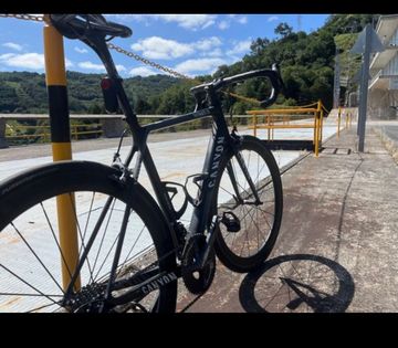 Used Canyon Ultimate CF SLX 8.0 2018 2018 Road & Gravel, Black — image 4 of 5