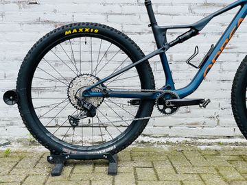 Tweedehands Orbea OIZ H30 2023 2023 Mountainbike — afbeelding 3 van 6