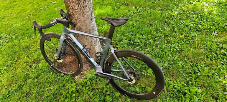Used Giant Propel, Advanced Disc 1 2022 2022 Road & Gravel, Grigio chiaro — image 15 of 26