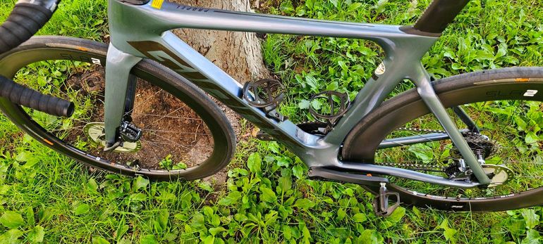 Used Giant Propel, Advanced Disc 1 2022 2022 Road & Gravel, Grigio chiaro — image 20 of 26
