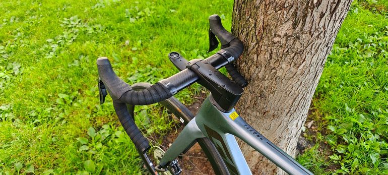 Used Giant Propel, Advanced Disc 1 2022 2022 Road & Gravel, Grigio chiaro — image 23 of 26