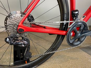 Used Canyon Endurace CF SL Disc 8.0 Aero Di2 2021 Road & Gravel — image 4 of 5