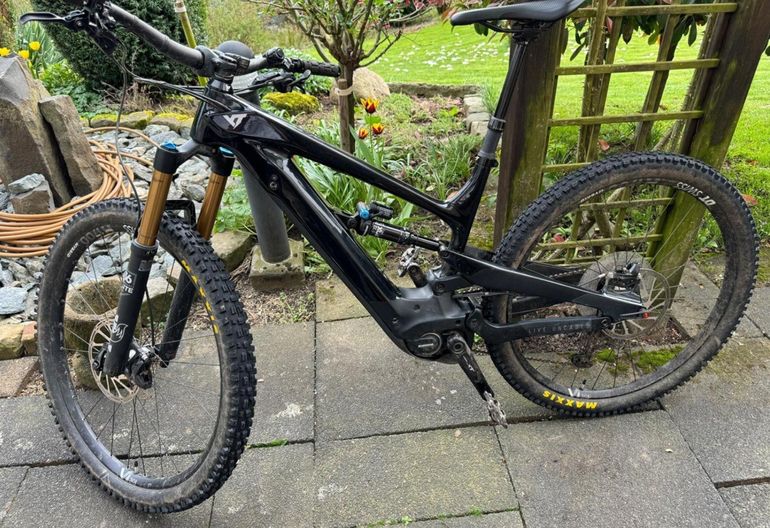 Used YT Industries Decoy Pro 29 2021 2021 Mountainbike, Black, 29 — image 1 of 9