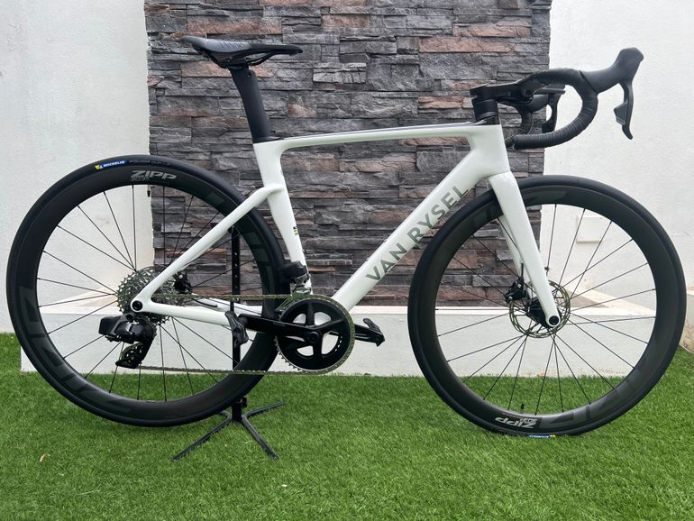 Used Van rysel RCR RIVAL 2023 Road & Gravel, Weiß — image 1 of 6
