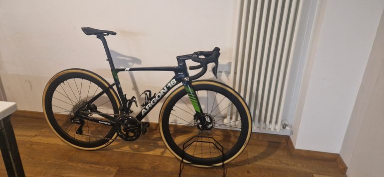 Argon 18 Sum Pro Shimano Dura-Ace Di2 2023 Road & Gravel d'occasion — image 3 sur 3