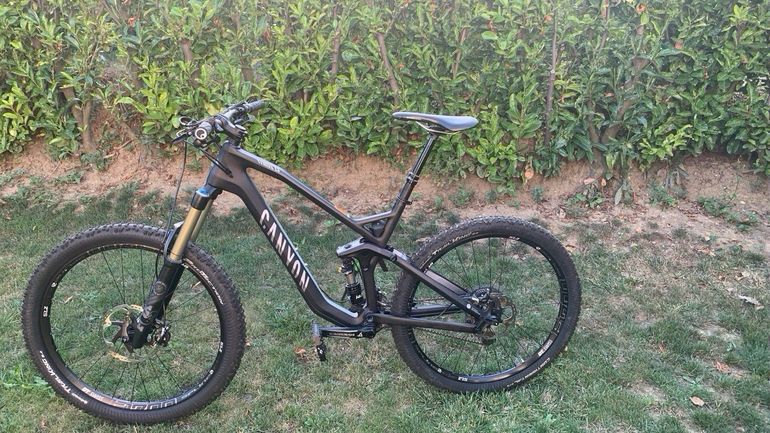 Used Canyon Strive CF 8.0 2018 2018 Mountainbike — image 1 of 5