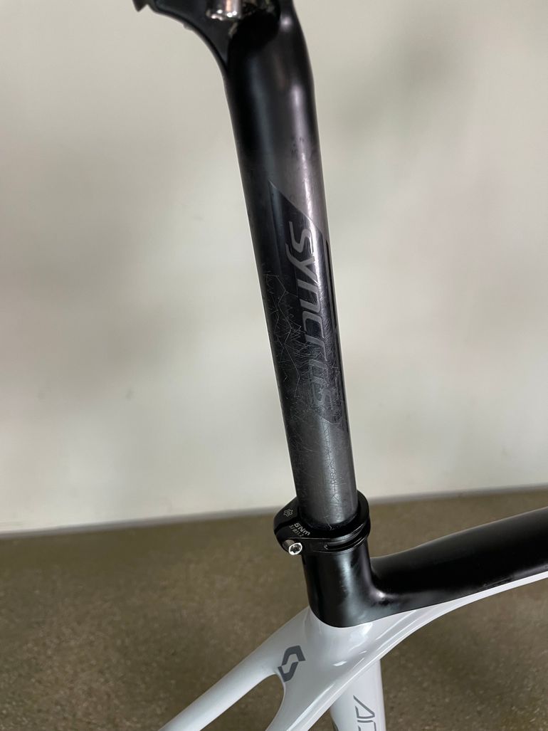 Used Scott Addict 20 disc 2020 Road & Gravel, Light Gray — image 5 of 5
