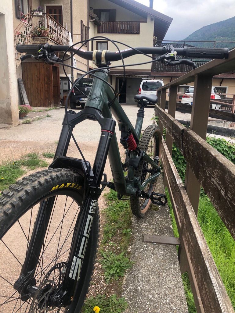 Used Commencal META SX 2023 2023 Mountainbike, Green, 29, 27.5 — image 5 of 8