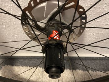 Used Canyon Ultimate CF SL 8 Disc Di2 2021 Road & Gravel, Black — image 9 of 10
