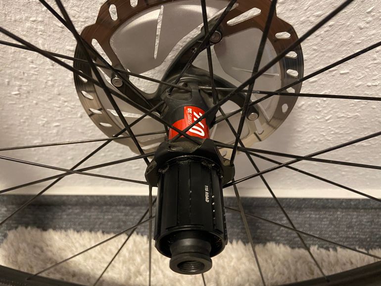 Used Canyon Ultimate CF SL 8 Disc Di2 2021 Road & Gravel, Black — image 9 of 10