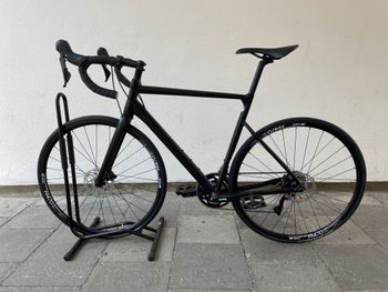 Gebrauchtes Cannondale CAAD13 Disc 105 2022 Road & Gravel, Schwarz — Bild 3 von 4