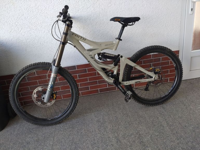 Giant faith mountain bike online