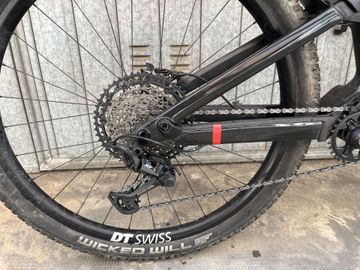 Tweedehands Canyon Neuron CF 9 2024 2024 Mountainbike — afbeelding 3 van 5