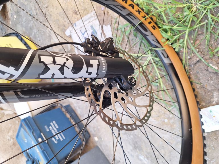 Focus JAM2 6.8 NINE 2021 2021 Mountainbike usato, Bianco — immagine 6 di 7