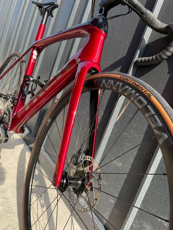 Used Trek Domane SL 6 Gen 3 2023 2023 Road & Gravel, Red — image 10 of 12